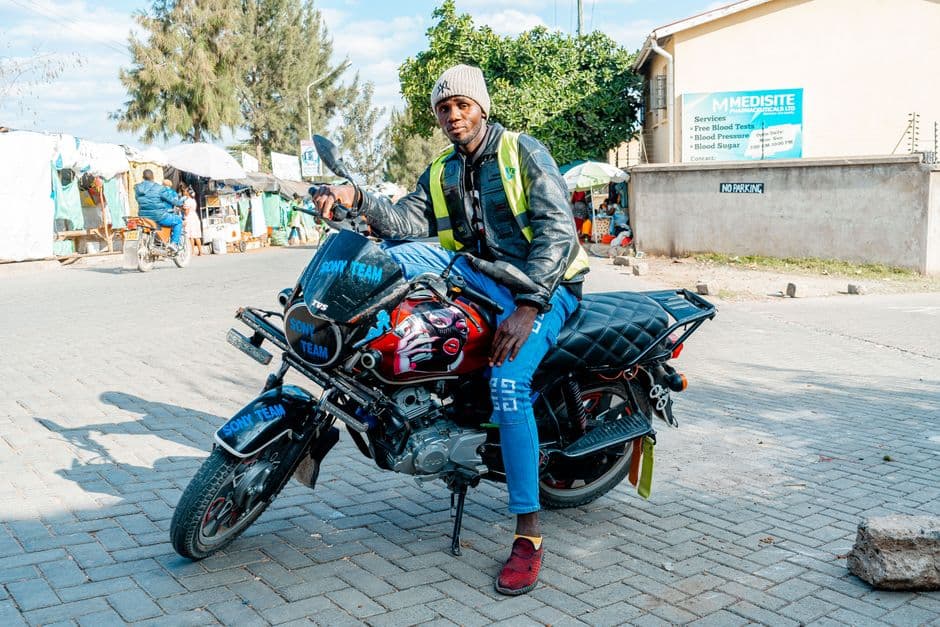 Airtel Money Forces First Real Dent in M-Pesa Share